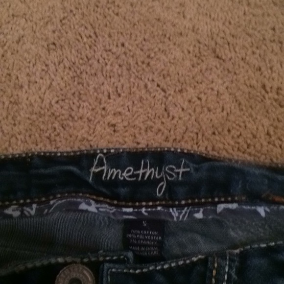 Amethyst Jeans - Picture 3 of 3